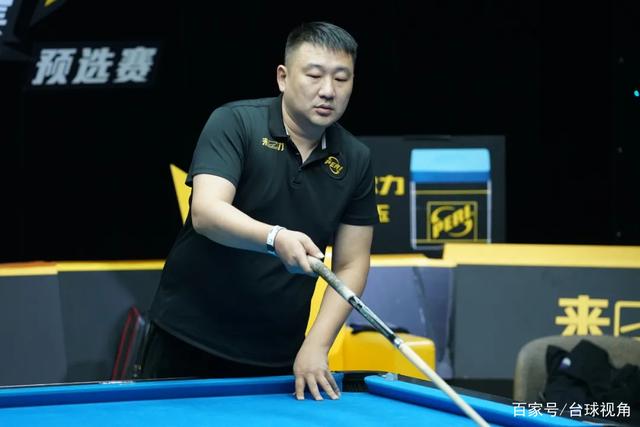 男女选手需 男女选手需